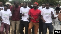 Teachers angry over low pay in Zimbabwe ...