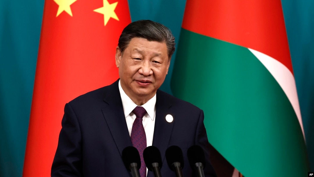 El presidente de China, Xi Jinping, ofrece un discurso en la ceremonia inaugural de la 10ma reunión ministerial del Foro Chino-Árabe de Cooperación de Estados en la casa de huéspedes estatal Diaoyutai en Beijing, el 30 de mayo de 2024. 