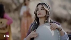 اجرای موسیقی گروهی از زنان بدون حجاب اجباری