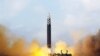 Lanzamiento de un misil divulgado por la agencia de prensa de Corea del Norte el 18 de noviembre de 2022.
