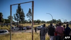 Lors des manifestations contre la corruption, dans la province de Mahikeng, en Afrique du Sud, le 20 avril 2018.