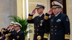 美海军作战部长：不排除向台湾海峡派航母