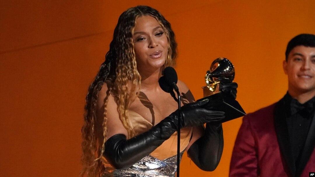 Foto Achiv: Beyonce aksepte pri pou meye mizik dans / elektwonik pandan 65em seremoni remiz pri Grammy yo, 5 Fevriye 2023.