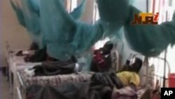 Waathirika wakiwa hospitali kufuatia mlipuko wa mabomu uliotokea huko Jos, Nigeria kwenye mkesha wa sikukuu ya Krismas