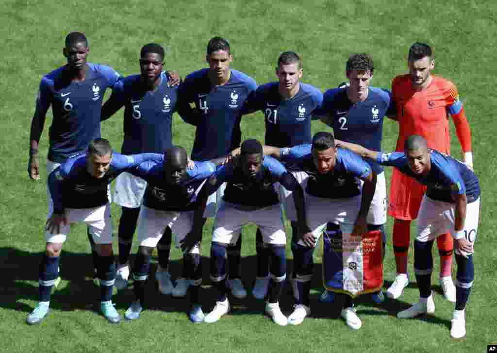 تیم ملی فرانسه نیز در نخستین رقابت خود در مقابل آسترالیا، پیروز شد