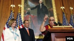 El Dalai Lama tuvo un encuentro la semana pasada en el Capitolio con líderes del Congreso.