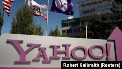 Logo của Yahoo tại trụ sở chính ở Sunnyvale, California.