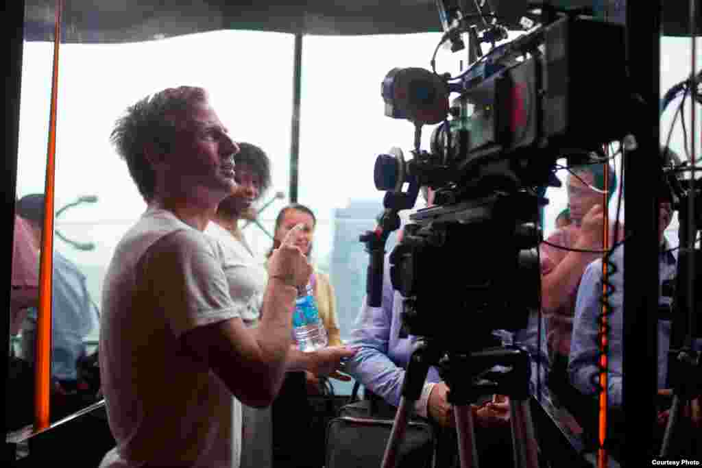 Spike Jonze mendapat nominasi dalam kategori naskah terbaik untuk filmnya &quot;Her.&quot; (Oscars.org)