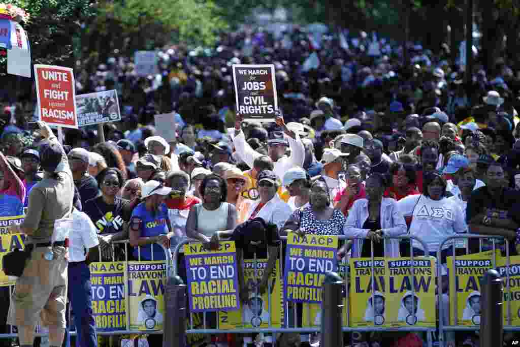 Crowds rally at the Lincoln Memorial in Washington to commemorate the 50th anniversary of the 1963 March on Washington, Aug. 24, 2013.