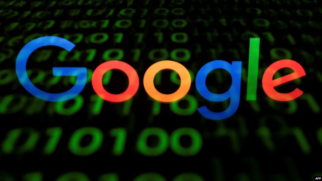 El logo de Google en una exhibición en París, Francia, en abril de 2018. [Foto de archivo]