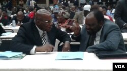 UMnu. Patrick Chinamasa loMnu. Simbarashe Mumbengegwi