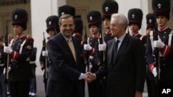 Italijanski premijer Mario Monti sa grčkim premijerom Antonisom Samarasom, 21. septembar, 2012.