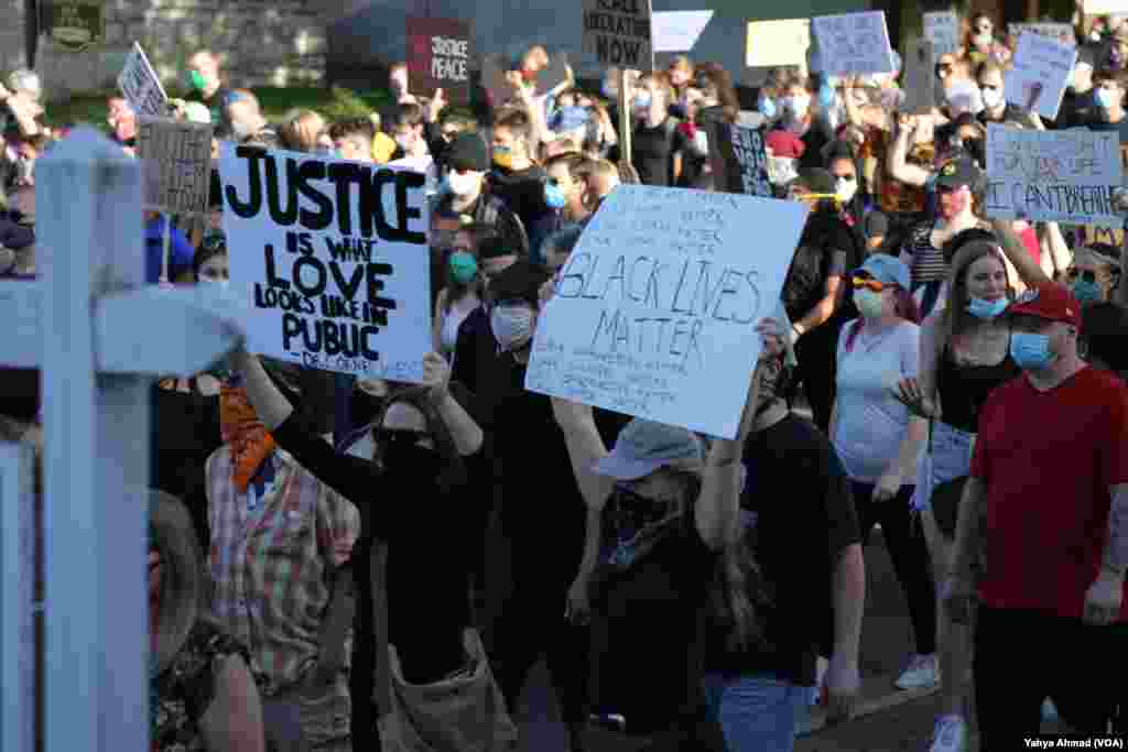 Peaceful protests in Harrisonburg