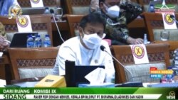 Menteri Kesehatan Budi Gunadi Sadikin dalam rapat dengan Komisi IX DPR RI di Jakarta, Rabu (25/8) mengatakan pemerintah berencana mengadakan vaksin booster covid-19 berbayar untuk masyarakat umum (VOA)