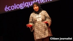 Aktivis lingkungan hidup Nana Firman Berbicara di acara TEDx di Nantes, Perancis (Januari 2013).