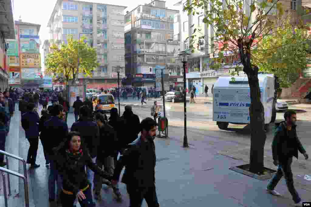 Diyarbakir-Kurdish City Security Issue 