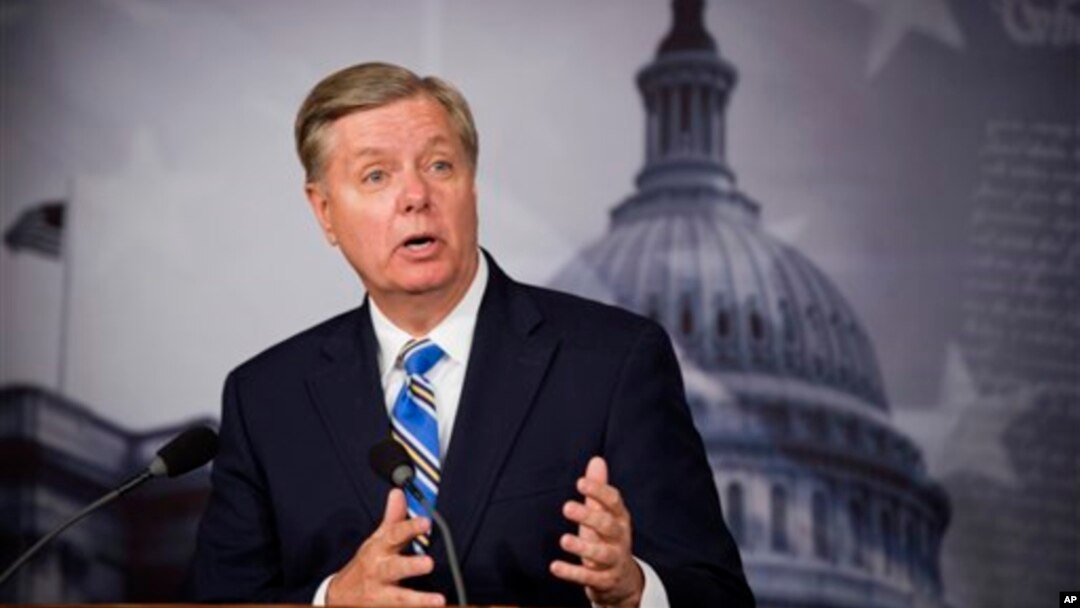 Senator Lindsey Graham mengritik kebijakan Presiden Obama dalam melawan jaringan teroris (foto: dok). 