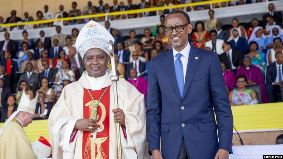 Musenyeri Antoine Kambanda na Perezida Paul Kagame