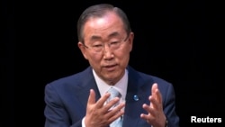 Katibu mkuu wa umoja wa mataifa Ban Ki-moon akiongea na waandishi Manhattan, New York June 20, 2014. 