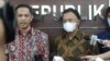 Wakil Ketua KPK Nurul Ghufron (kiri) dan Komisioner Komnas HAM Choirul Anam saat memberikan keterangan kepada wartawan di Jakarta pada Kamis (17/6). (Foto: Komnas HAM)