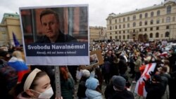 Акция в поддержку Алексея Навального в Праге