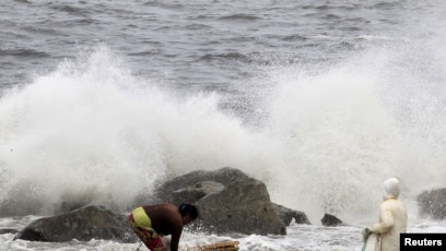 7 Killed In Philippines Typhoon