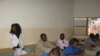Sala de aula numa escola de Malanje