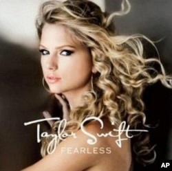 Taylor Swift's "Fearless" CD