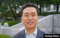 한국 경남대 극동문제연구소 임을출 부교수