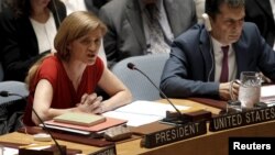 사만다 파워 유엔주재 미국 대사가 지난달 10일 뉴욕 유엔 본부에서 열린 안전보장이사회 회의에서 북한 인권 상황을 논의하고 있다.