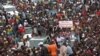 Milhares de guineenses juntaram-se num protesto da oposição em Conacry contra o governo - Setembro 2012