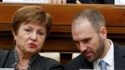 La directora gerente del FMI, Kristalina Georgieva, y el ministro de Economía de Argentina, Martin Guzmán, asisten a una conferencia organizada por el Vaticano sobre solidaridad económica, 5 de febrero de 2020. REUTERS / Remo Casilli.