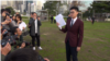 被高等法院法官裁决选举呈请失利的“香港民族党”的召集人陈浩天星期二下午在添马公园与媒体见面