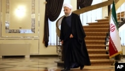 آقای روحانی با اینکه نارضایتی خود از زندانی شدن خبرنگاران را بارها بیان کرده اما دولت او موفقیتی در اینباره نداشته است. 