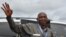 Le chef de l'opposition burundaise, Agathon Rwasa, arrive, lors du référendum, à un bureau de vote à Ciri, dans le nord du Burundi, le 17 mai 2018.