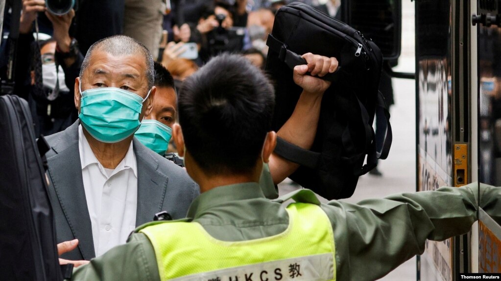 香港苹果日报老板黎智英5月28日离开法庭（资料照片/路透社）(photo:VOA)