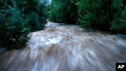 科羅拉多博爾德縣在暴雨後造成洪水氾濫。