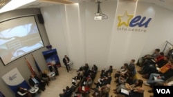 Panel diskusija Centra za evropske politike "Od estonskog do bugarskog predsedavanja Savetu EU: Novi zamajac za politiku proširenja?" u EU info centru, 21. decembra 2017.