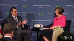 美国移民局局长与媒体见面 解释新移民政策
