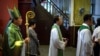 资料照片：北京天主教区主教李山在一个被批准的教堂主持弥撒。（2018年9月22日）