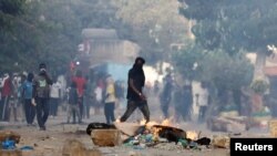 Senegal’s Opposition Protests Shift of Presidential Poll