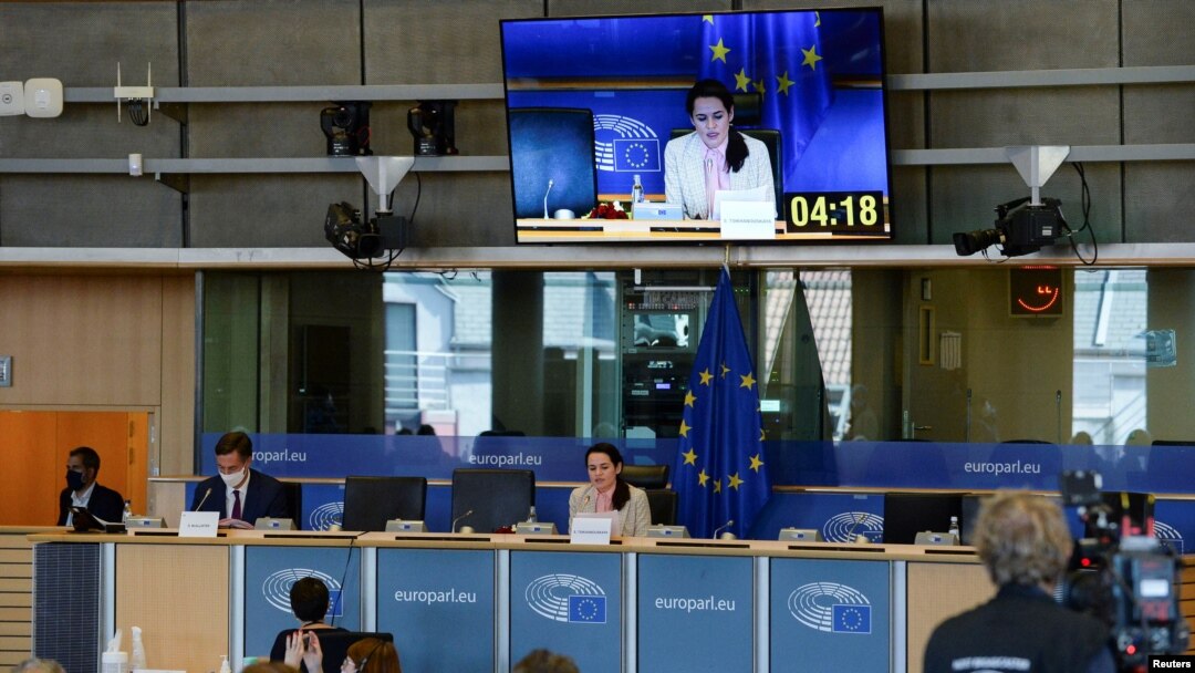 Vođa beloruske opozicije Svetlana Tihanovskaja obraća se članovima odbora za spoljnopolitičke poslove Evropskop parlamenta u Briselu, 21. septembra 2020. 
