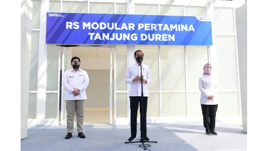 Presiden Jokowi pada Jumat (6/8) mengklaim kasus Corona di Jawa dan Bali sudah mulai menurun (biro Setpres).