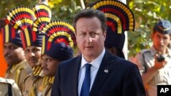 ဗြိတိန်ဝန်ကြီးချုပ် ဒေးဗစ်ကင်မရွန်း အိန္ဒိယနိုင်ငံကို ရောက်ရှိနေစဉ်။ (ဖေဖော်ဝါရီလ ၁၈ ရက်၊ ၂၀၁၃)။