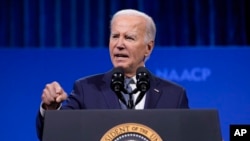 ARCHIVO - El presidente Joe Biden habla durante un evento en Las Vegas, el 16 de julio de 2024.