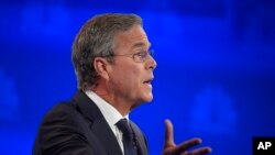 Jeb Bush piensa que Estados Unidos debe liderar una coalición mundial contra ISIS.