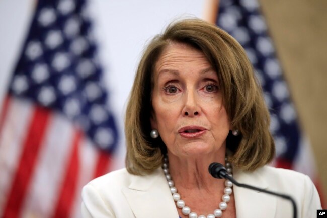 La representante demócrata por California Nancy Pelosi, líder de la minoría en la Cámara de Representantes de EE.UU. se opone a propuesta del presidente Donald Turmp sobre la 14ta Enmienda de la Constitución de EE.UU.