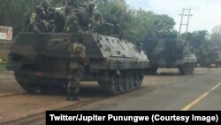 Cha blende kap kouri nan vil Harare, Zimbabwe, 14 novanm 2017 la. (Twitter/Jupiter Punungwe‏)