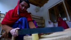 Pakistani Women Carpenters Prove They Can Build as Well as Men