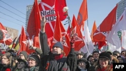Opozicioni demonstranti u centru Moskve protestuju povodom Putinove pobede na predsedničkim izborima